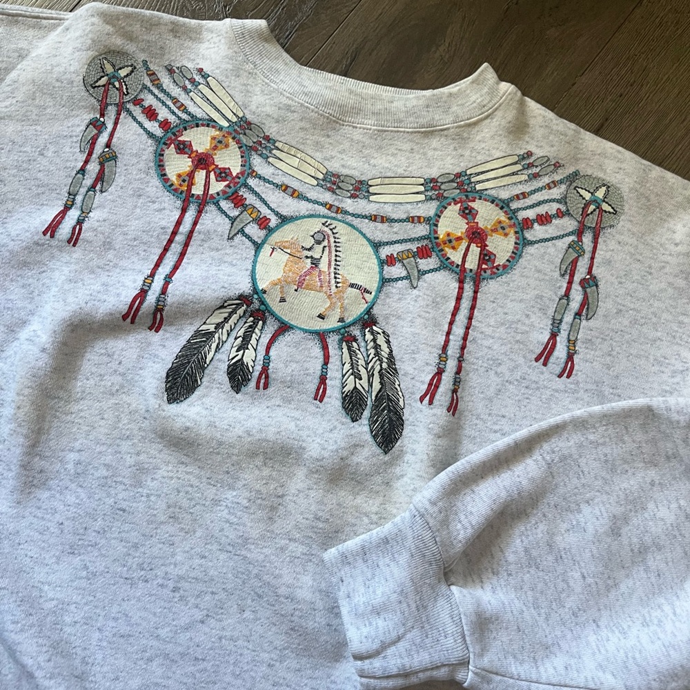 VINTAGE 90s Native American dream catcher light gray crewneck sweatshirt